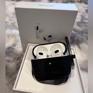 Slightly used - Apple AirPods 3rd Generation